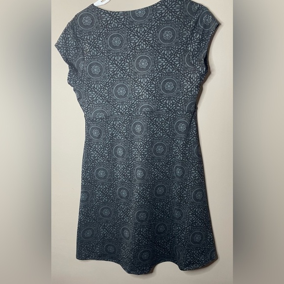 Soybu Sport Women's Athletic Dress Large Black Gray Twist Front Short Sleeve - Picture 4 of 4